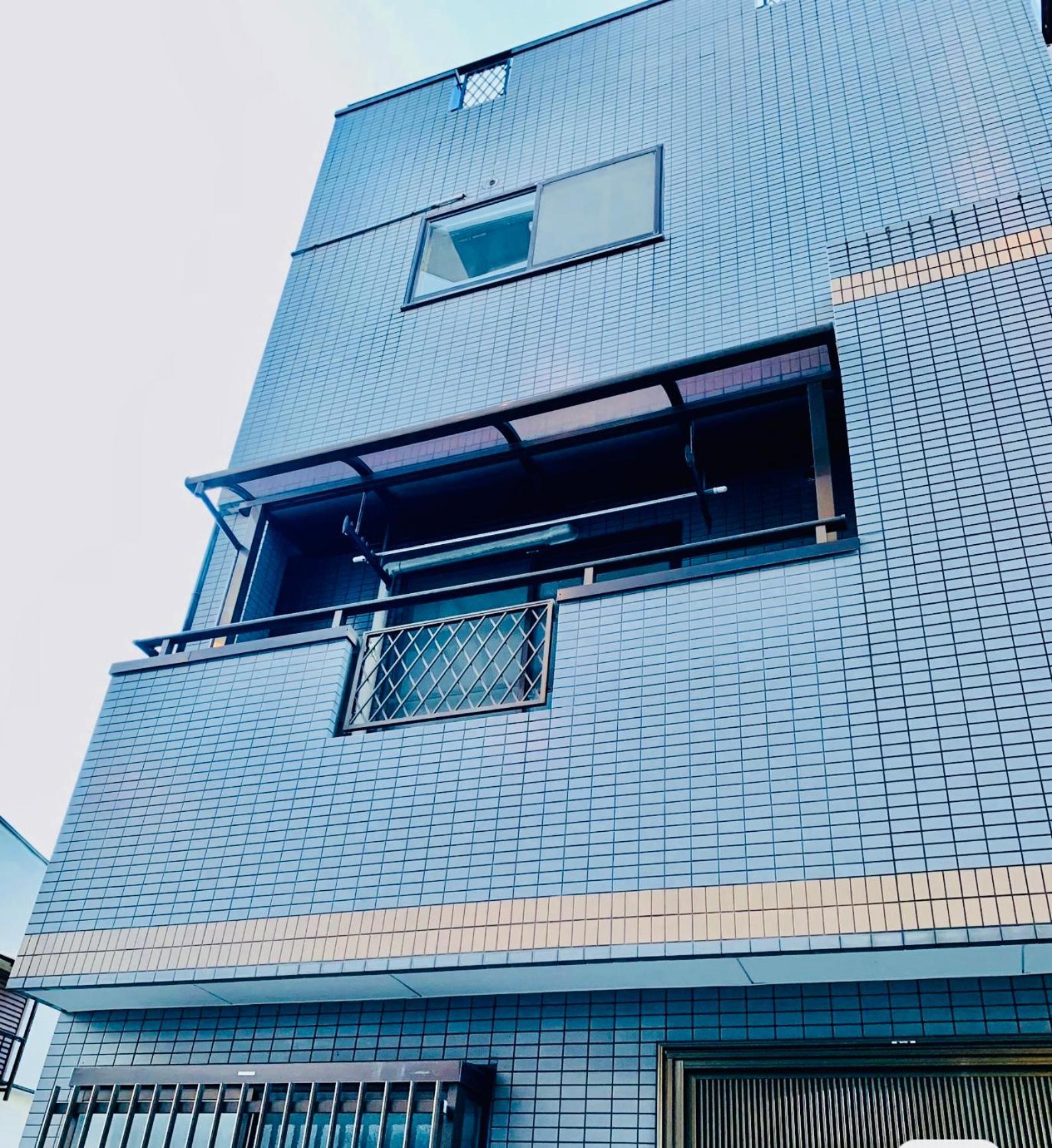 Minatoの宿-西九条駅徒歩3分1棟貸切3部屋usj5分梅田難波天王寺奈良神戸関西空港まで直通 Osaka Exteriör bild